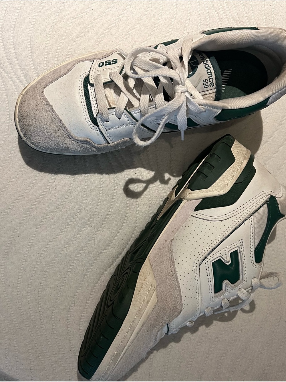 New Balance women's White and Dark Green Retro Sneakers